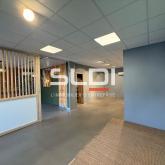 Commerces A LOUER - DIEMOZ - 81 m² Commerces A LOUER - DIEMOZ - 81 m²