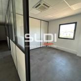 Locaux d'activités A LOUER - SAINT PRIEST - 340 m²