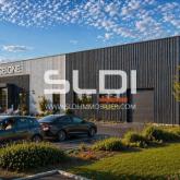 Locaux d'activités A VENDRE OU A LOUER - GUEREINS - 1 677 m²