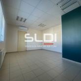 Locaux d'activités A LOUER - CHASSIEU - 152 m²