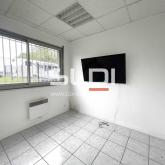 Locaux d'activités A LOUER - CHASSIEU - 350 m²
