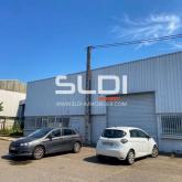 Locaux d'activités A LOUER - CHASSIEU - 350 m²