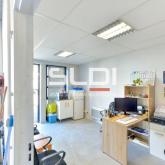 Locaux d'activités A LOUER - LYON - 260 m² Locaux d'activités A LOUER - LYON - 260 m²