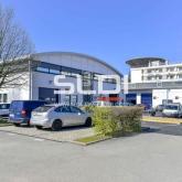 Locaux d'activités A LOUER - LYON - 260 m² Locaux d'activités A LOUER - LYON - 260 m²
