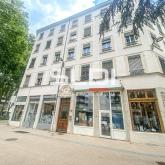 Commerces A LOUER - LYON - 78 m² Commerces A LOUER - LYON - 78 m²