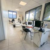 Locaux d'activités A VENDRE OU A LOUER - LIMONEST - 650 m² Locaux d'activités A VENDRE OU A LOUER - LIMONEST - 650 m²