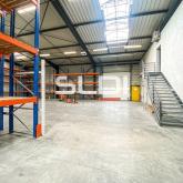 Locaux d'activités A LOUER - VAULX EN VELIN - 1 115 m² Locaux d'activités A LOUER - VAULX EN VELIN - 1 115 m²