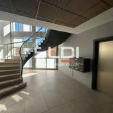 Bureaux A VENDRE OU A LOUER - VILLEFRANCHE SUR SAONE - 370 m² Bureaux A VENDRE OU A LOUER - VILLEFRANCHE SUR SAONE - 370 m²