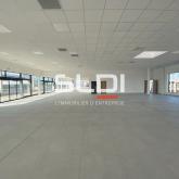 Commerces A LOUER - VENISSIEUX - 3 757 m² Commerces A LOUER - VENISSIEUX - 3 757 m²