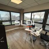 Bureaux A LOUER - LIMAS - 617 m² Bureaux A LOUER - LIMAS - 617 m²