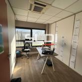 Bureaux A LOUER - LIMAS - 617 m² Bureaux A LOUER - LIMAS - 617 m²