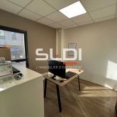 Bureaux A LOUER - LIMAS - 617 m² Bureaux A LOUER - LIMAS - 617 m²