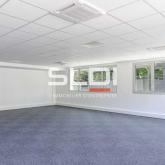 Bureaux A VENDRE - LISSIEU - 246 m² Bureaux A VENDRE - LISSIEU - 246 m²