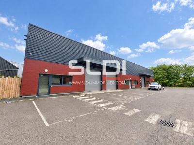 Locaux d'activités A LOUER - MARCILLY D'AZERGUES - 655 m²