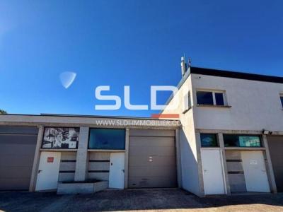 Locaux d'activités A LOUER - SAINT PRIEST - 200 m²