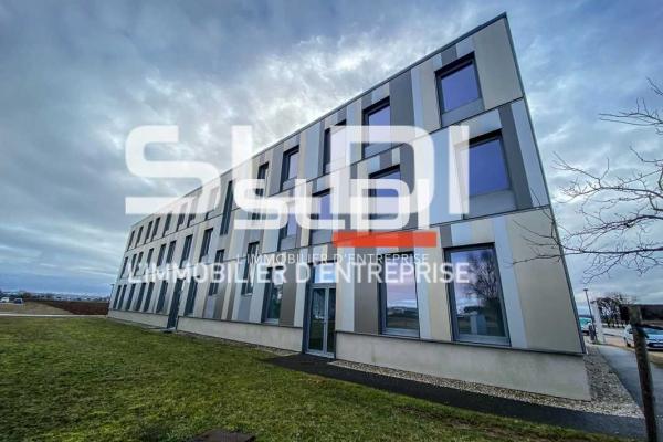 Bureaux A LOUER - COLOMBIER SAUGNIEU - 390 m²
