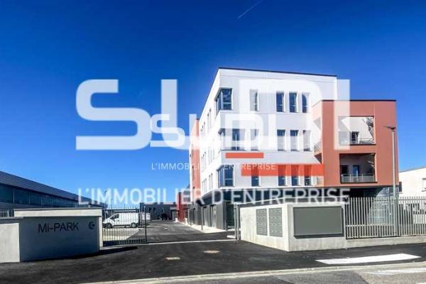 Bureaux A LOUER - CHASSIEU - 54 m²