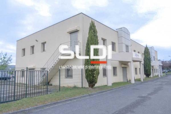 Bureaux A VENDRE OU A LOUER - SAINT PRIEST - 647 m²