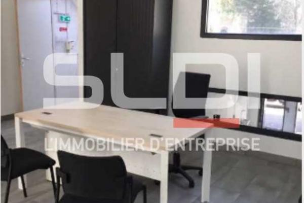 Locaux d'activités A LOUER - FLEURIEU SUR SAONE - 873 m²