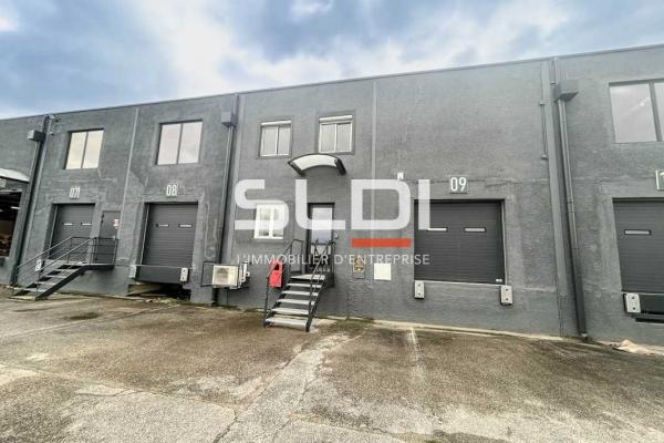 Locaux d'activités A LOUER - CORBAS - 1 298 m²