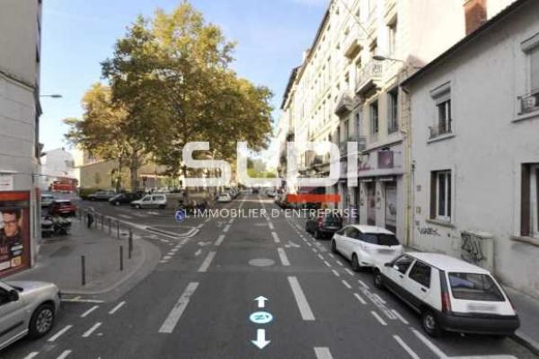 Commerces A VENDRE OU A LOUER - LYON - 227 m²