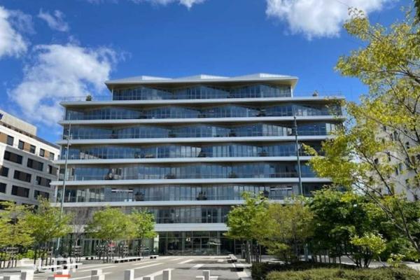 Commerces A LOUER - VENISSIEUX - 179 m²