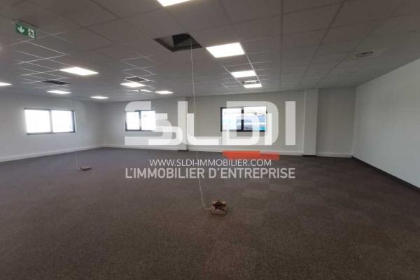 Bureaux A LOUER - BOURGOIN JALLIEU - 308 m²