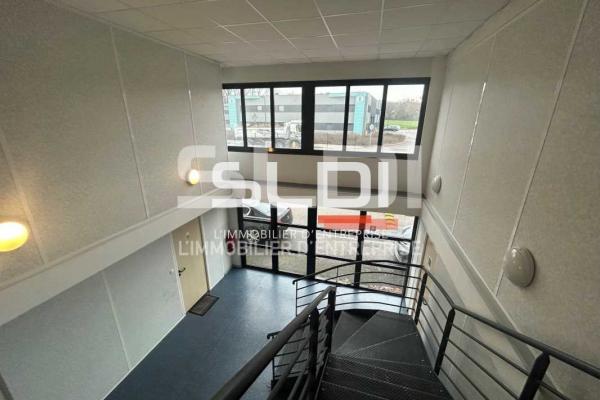 Bureaux A LOUER - GENAY - 335 m²