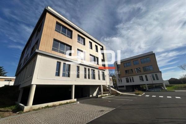 Bureaux A VENDRE - TREVOUX - 1 806 m²