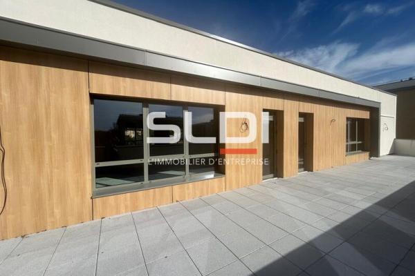 Bureaux A VENDRE - TREVOUX - 1 806 m²