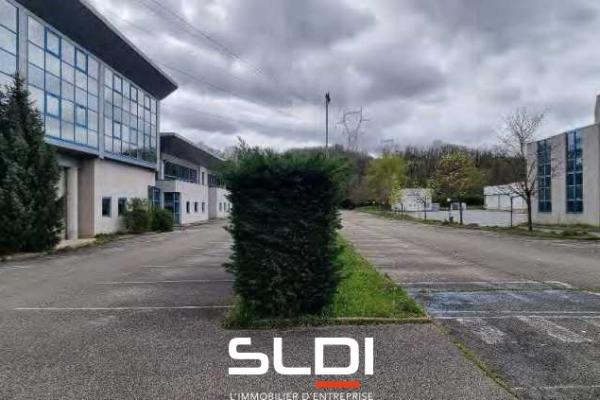 Locaux d'activités A VENDRE - CIVRIEUX D'AZERGUES - 8 555 m²