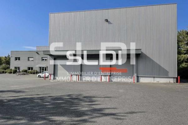 Locaux d'activités A LOUER - LOZANNE - 2 745 m²