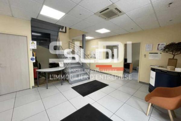 Locaux d'activités A LOUER - LOZANNE - 2 745 m²