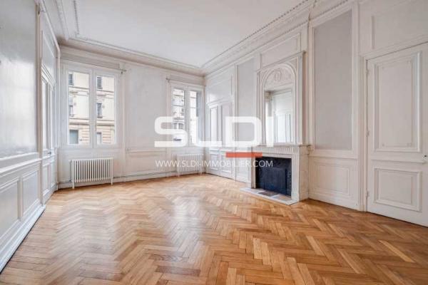 Bureaux A VENDRE - LYON - 150 m²