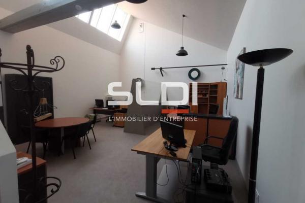 Locaux d'activités A VENDRE - BOURGOIN JALLIEU - 630 m²