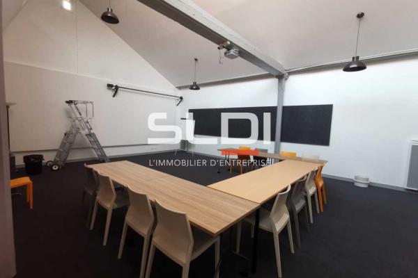 Locaux d'activités A VENDRE - BOURGOIN JALLIEU - 630 m²