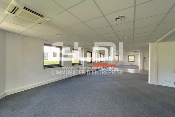 Bureaux A LOUER - LIMONEST - 92 m²