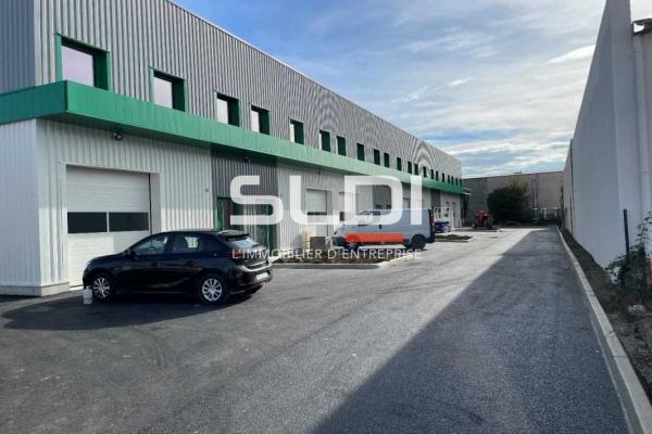 Locaux d'activités A LOUER - MIONS - 154 m²