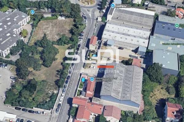 Locaux d'activités A LOUER - VILLEURBANNE - 2 306 m²