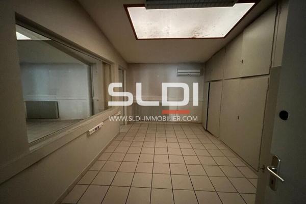 Locaux d'activités A VENDRE - JASSANS RIOTTIER - 4 185 m²