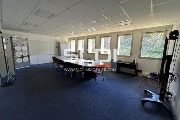 Bureaux A VENDRE - ECULLY - 593 m²