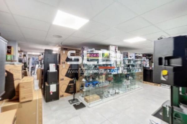 Commerces A VENDRE - VILLEURBANNE - 237 m²