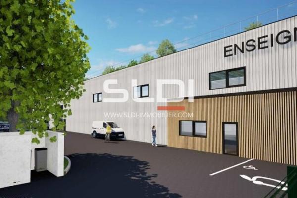 Terrains A VENDRE - SAINT GENIS LAVAL - 3 827 m²
