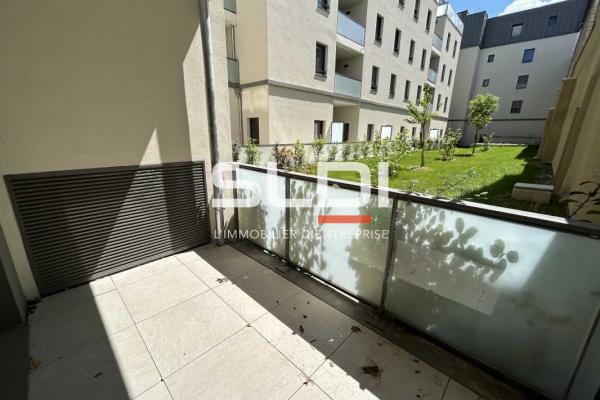 Commerces A VENDRE OU A LOUER - VILLEFRANCHE SUR SAONE - 249 m²