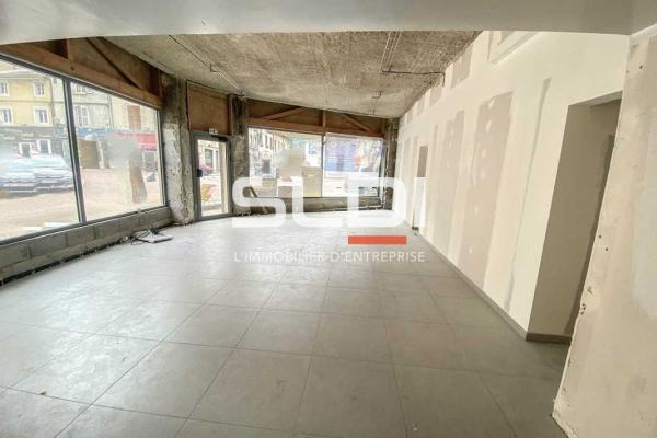 Commerces A LOUER - AMBERIEU EN BUGEY - 110 m²
