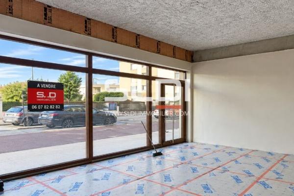 Commerces A LOUER - BRIGNAIS - 70 m²
