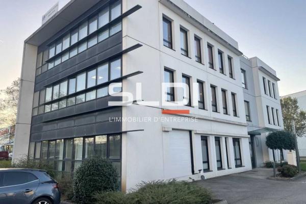 Bureaux A LOUER - SAINT PRIEST - 170 m²
