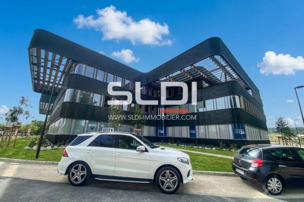 Bureaux A LOUER - BEYNOST - 737 m²