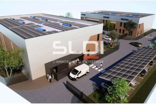 Locaux d'activités A LOUER - SAINT PRIEST - 3 957 m²