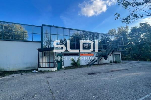 Locaux d'activités A VENDRE OU A LOUER - LIMONEST - 950 m²